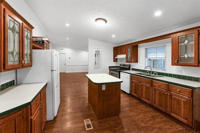 652 Stag Horn PASS, Kyle, TX 78640