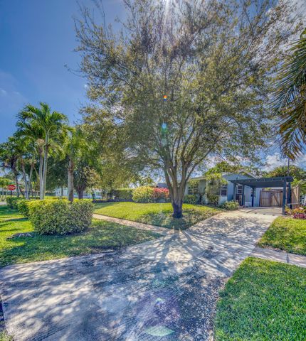 1328 Lake Victoria Drive, Lake Worth Beach, FL 33461
