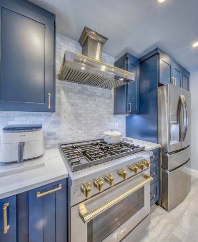 1328 Lake Victoria Drive, Lake Worth Beach, FL 33461