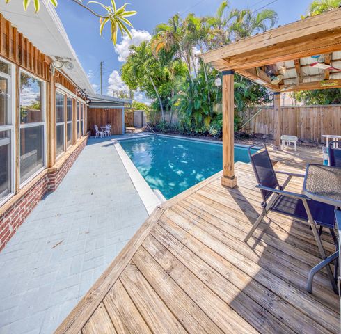 1328 Lake Victoria Drive, Lake Worth Beach, FL 33461