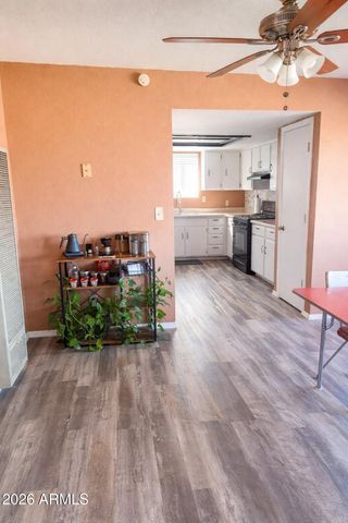 3001 MOUNTAIN Drive, Winslow, AZ 86047