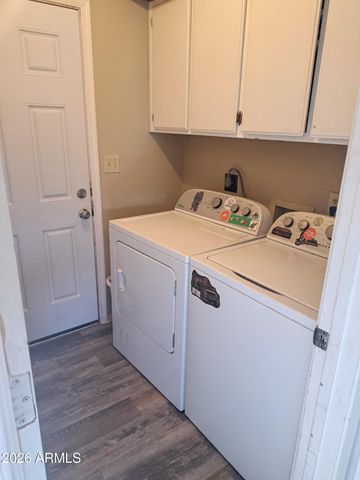 3001 MOUNTAIN Drive, Winslow, AZ 86047