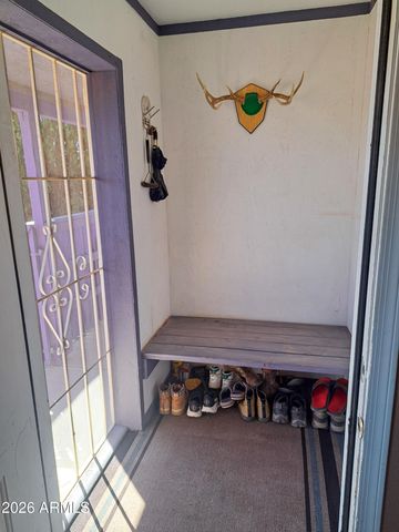 3001 MOUNTAIN Drive, Winslow, AZ 86047