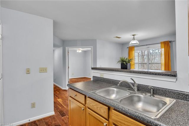 6702 W Friendly Avenue 3C, Greensboro, NC 27410