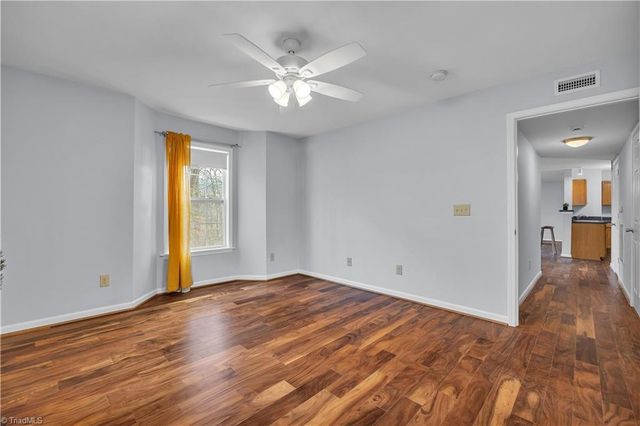 6702 W Friendly Avenue 3C, Greensboro, NC 27410