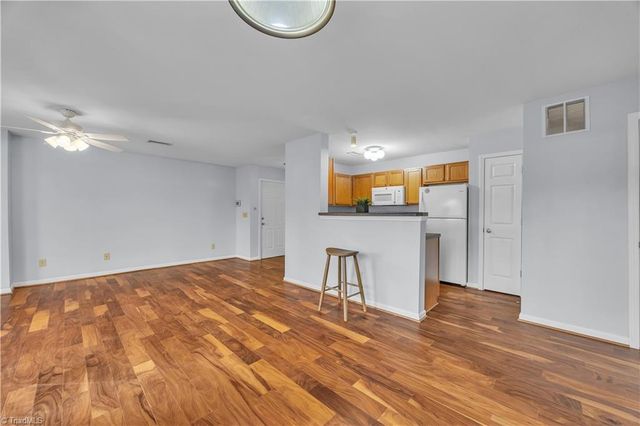 6702 W Friendly Avenue 3C, Greensboro, NC 27410