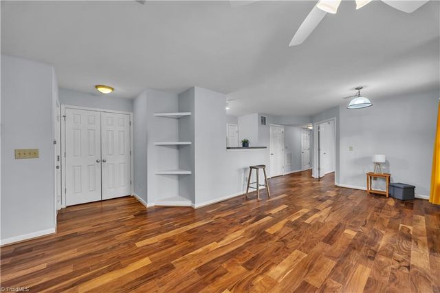 6702 W Friendly Avenue 3C, Greensboro, NC 27410