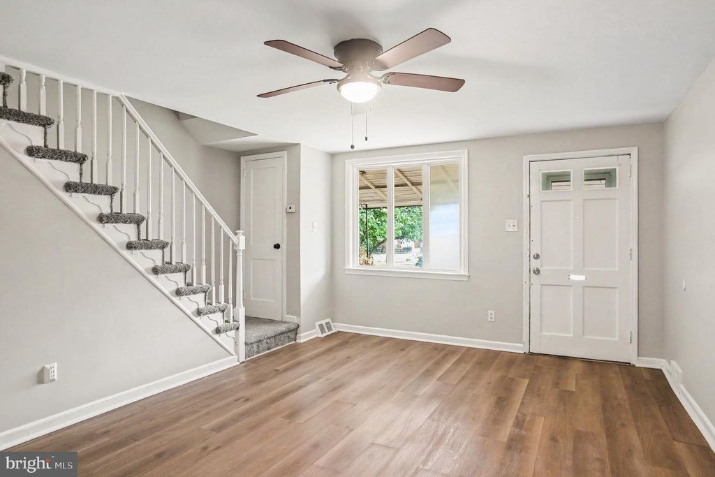 529 S 2ND ST, Darby, PA 19023 — photo 4