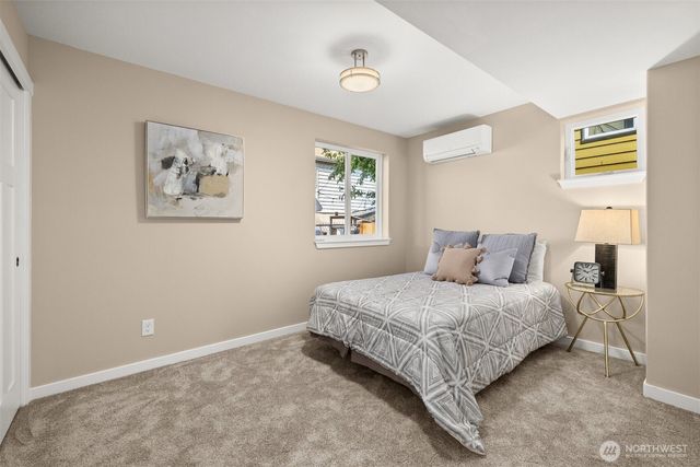 6419 Ellis Avenue S, Seattle, WA 98108