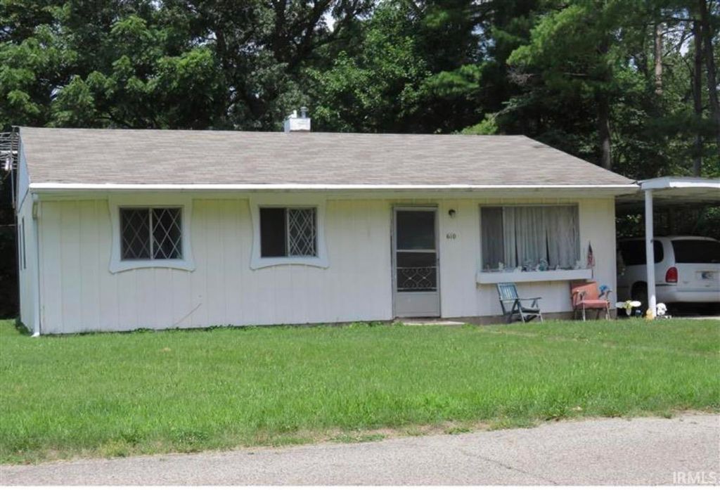 910 W 9TH Street, Rochester, IN 46975