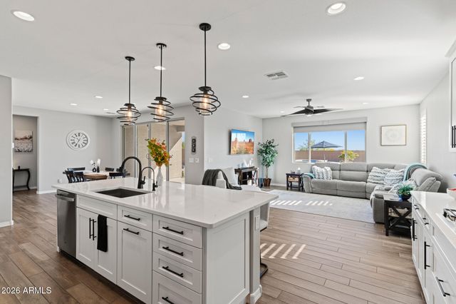 8401 N 186TH Avenue, Waddell, AZ 85355