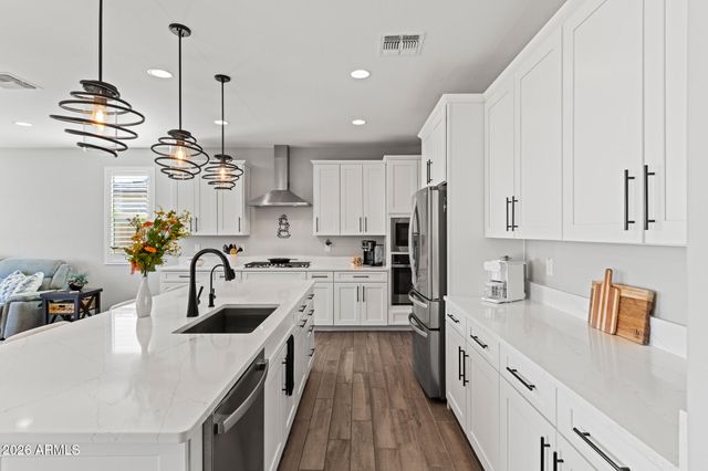 8401 N 186TH Avenue, Waddell, AZ 85355