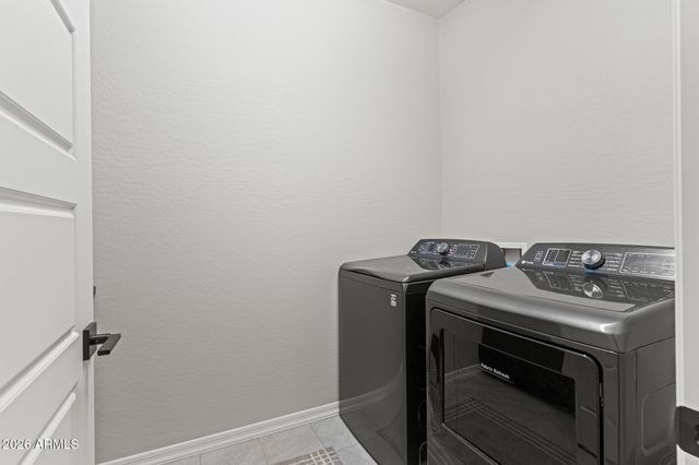 8401 N 186TH Avenue, Waddell, AZ 85355