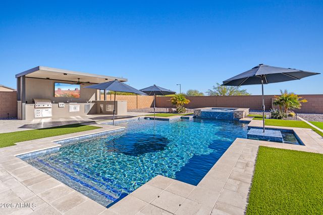 8401 N 186TH Avenue, Waddell, AZ 85355