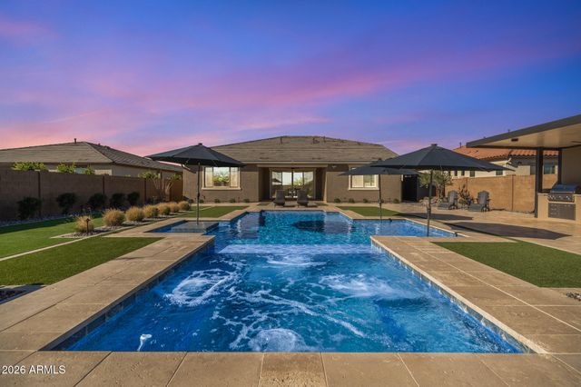 8401 N 186TH Avenue, Waddell, AZ 85355