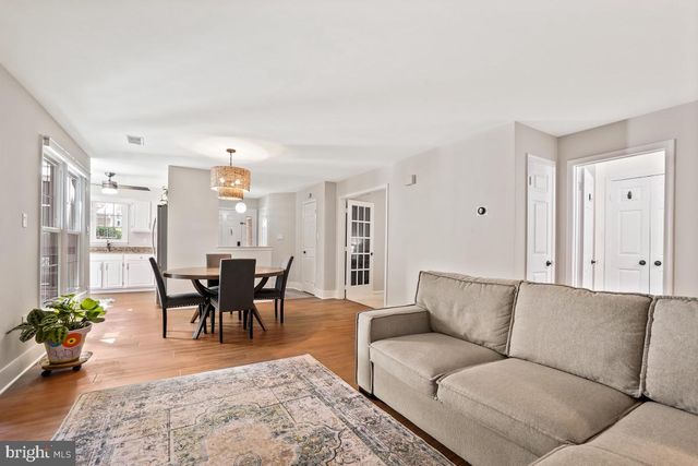 1515 CHURCH HILL PL, Reston, VA 20194