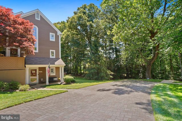 1515 CHURCH HILL PL, Reston, VA 20194