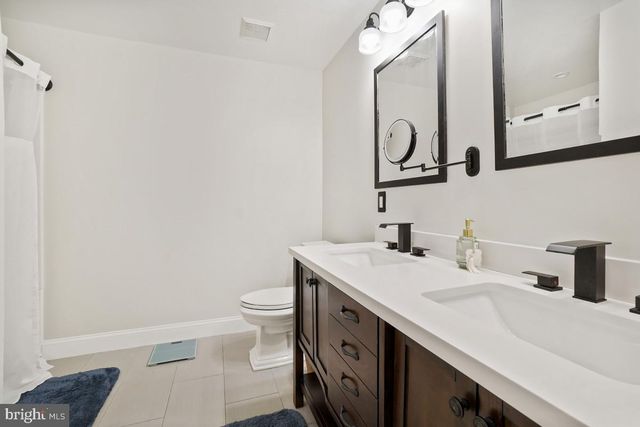 1515 CHURCH HILL PL, Reston, VA 20194