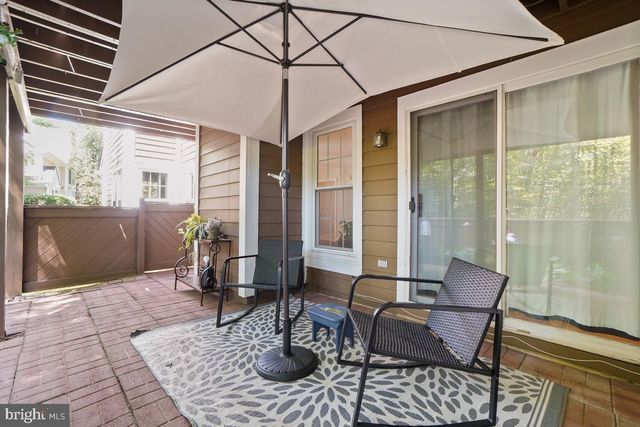 1515 CHURCH HILL PL, Reston, VA 20194