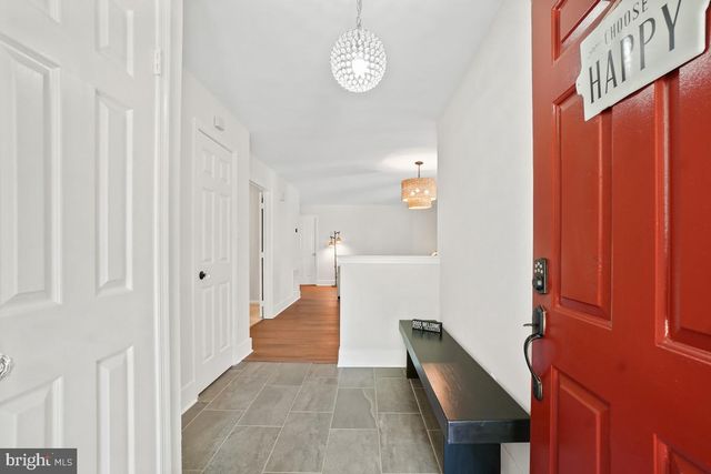 1515 CHURCH HILL PL, Reston, VA 20194