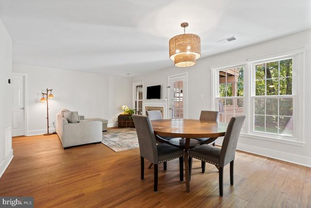 1515 CHURCH HILL PL, Reston, VA 20194