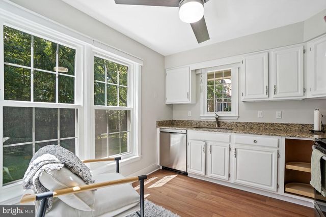 1515 CHURCH HILL PL, Reston, VA 20194
