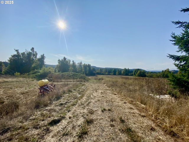 79128 TERRITORIAL Hwy, Lorane, OR 97451