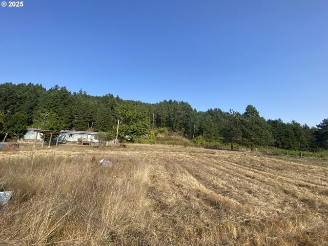 79128 TERRITORIAL Hwy, Lorane, OR 97451