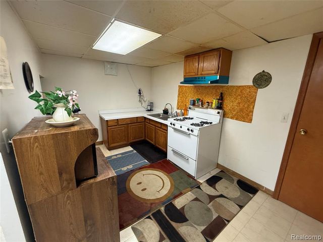 4846 Bayleaf Drive, Sterling Heights, MI 48314