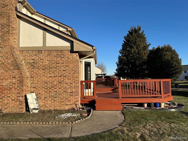 4846 Bayleaf Drive, Sterling Heights, MI 48314