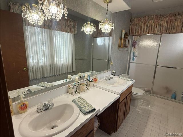 4846 Bayleaf Drive, Sterling Heights, MI 48314