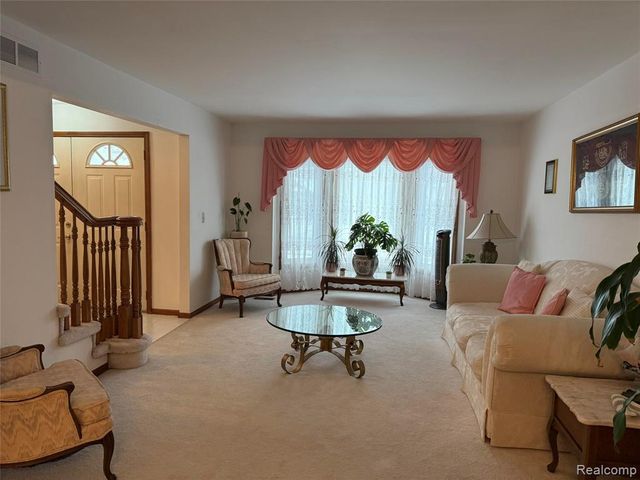 4846 Bayleaf Drive, Sterling Heights, MI 48314