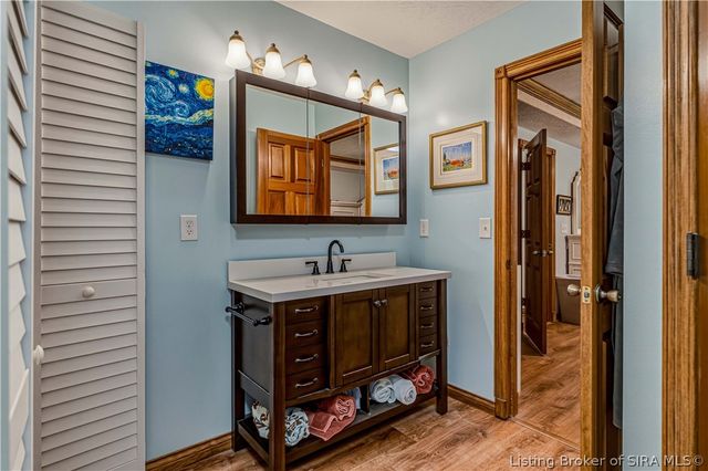 5250 Cedarway Drive NE, Corydon, IN 47112