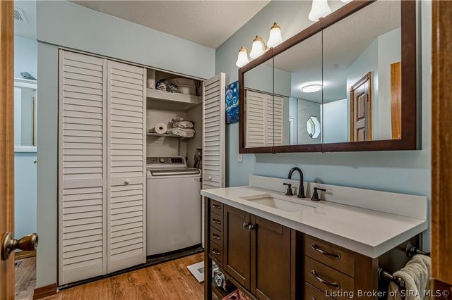 5250 Cedarway Drive NE, Corydon, IN 47112
