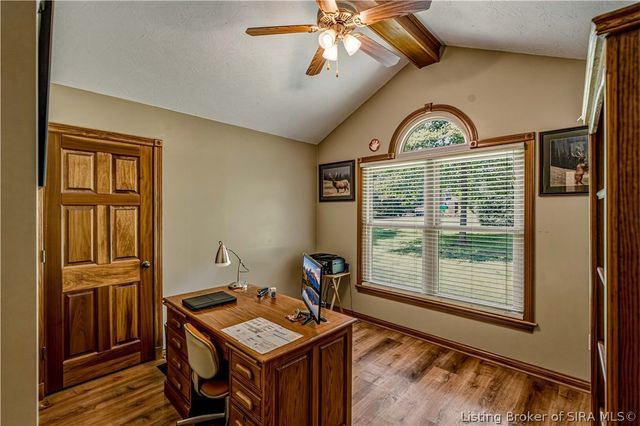 5250 Cedarway Drive NE, Corydon, IN 47112