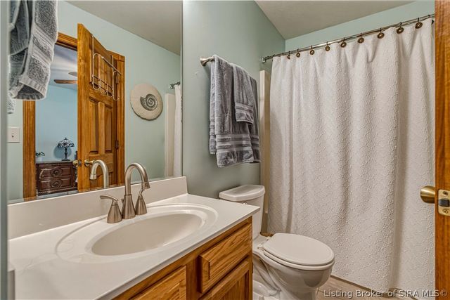 5250 Cedarway Drive NE, Corydon, IN 47112