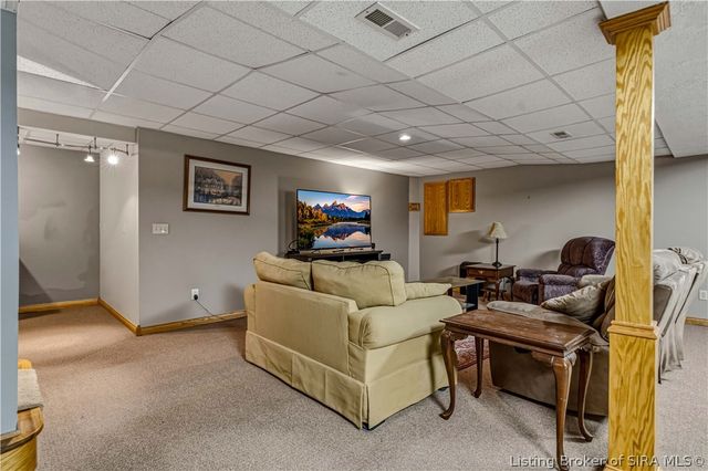 5250 Cedarway Drive NE, Corydon, IN 47112