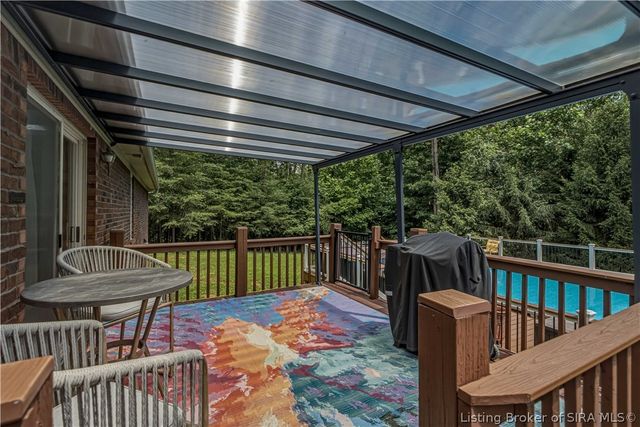 5250 Cedarway Drive NE, Corydon, IN 47112