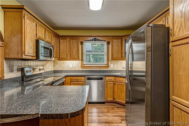 5250 Cedarway Drive NE, Corydon, IN 47112