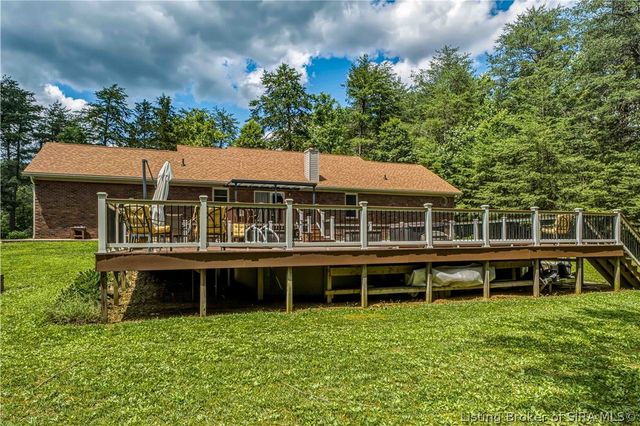 5250 Cedarway Drive NE, Corydon, IN 47112