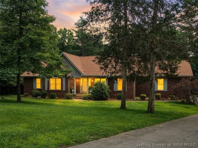5250 Cedarway Drive NE, Corydon, IN 47112
