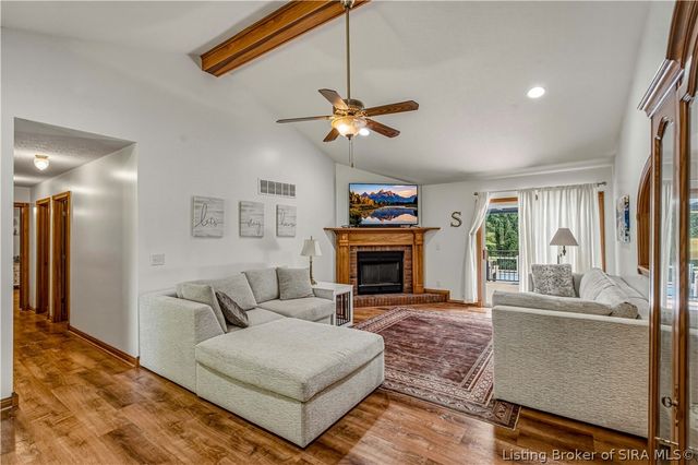 5250 Cedarway Drive NE, Corydon, IN 47112