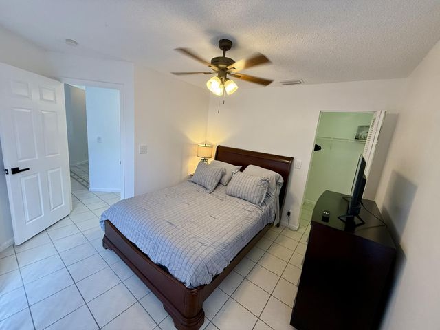 1049 Mourning Dove Lane, Wellington, FL 33414
