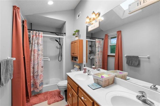 15707 E 3rd Terrace Court S, Independence, MO 64050