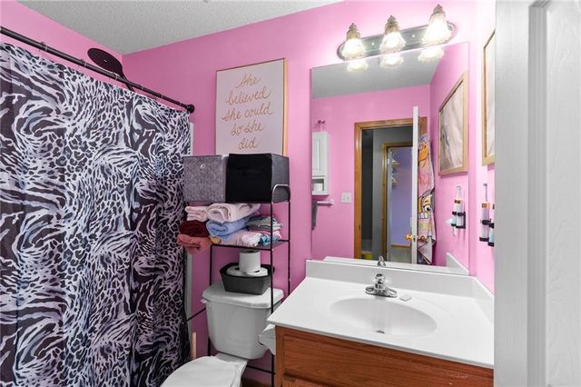 15707 E 3rd Terrace Court S, Independence, MO 64050