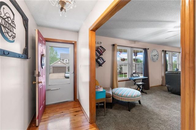 15707 E 3rd Terrace Court S, Independence, MO 64050