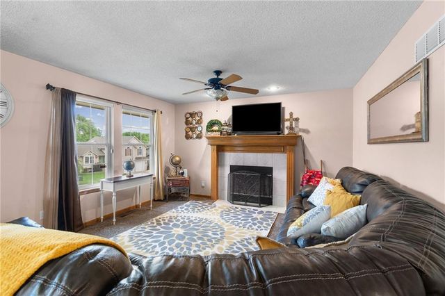 15707 E 3rd Terrace Court S, Independence, MO 64050