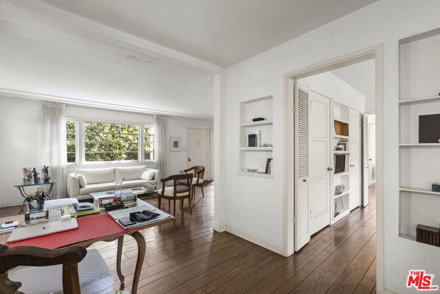 10941 Peach Grove Street, Toluca Lake, CA 91601