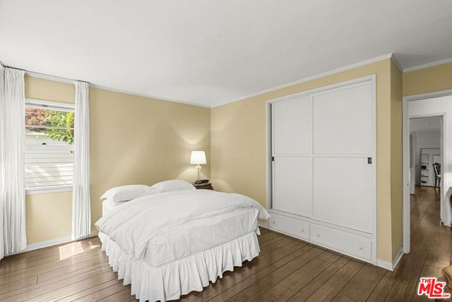 10941 Peach Grove Street, Toluca Lake, CA 91601