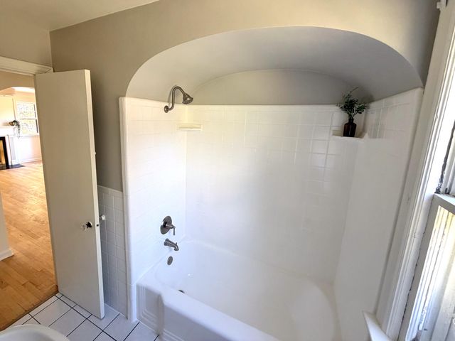 4270 Hunsberger Avenue NE, Grand Rapids, MI 49525